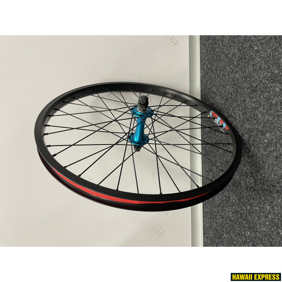 FW20BMX10BLU-560x560.jpg FRONT WHEEL 20" BMX 36H 10mm - Image 1